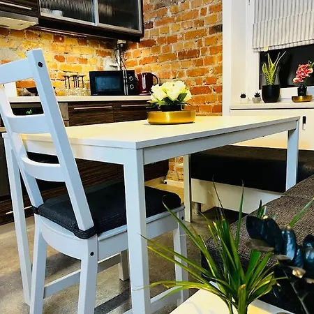 Klimatyczny I Cichy Mokotow ורשה